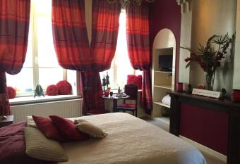 B&B Con Amp  re allows 18 year olds to book a room