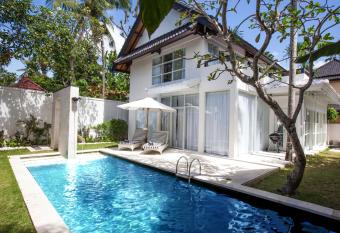 Four On Drupadi allows 18 year olds to book a room