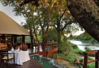 Hamiltons Tented Camp has Balcony rooms