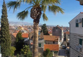 Apartments Kovacic_Grubisic has Balcony rooms