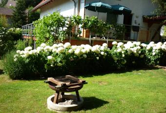 Haus am Sandsteinbruch has Balcony rooms