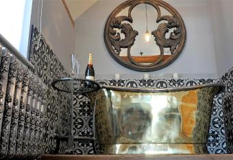 The Mill, Long Melford has Balcony rooms