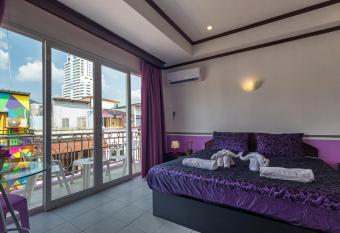 Grand Orchid Inn Patong beach has Balcony rooms