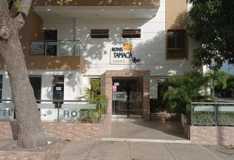 Hotel Tamaca Real allows 18 year olds to book a room