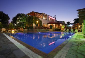 Castello Rosso Hotel allows 18 year olds to book a room