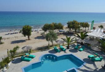 Boutique Giannikis By The Beach has Balcony rooms