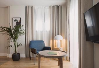 Anderson City Flats allows 18 year olds to book a room