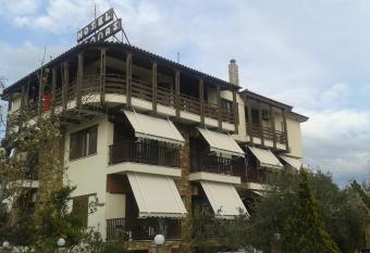 Hotel Ballas has Balcony rooms