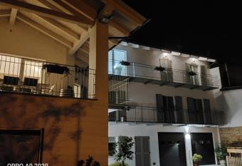 B&B Madonna degli Airali allows 18 year olds to book a room