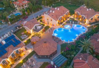 Dalyan Live Spa Hotel has Balcony rooms