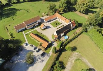 Hotel Le Clos De La Prairie has Balcony rooms