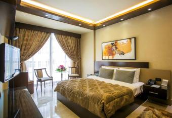 Imperial Suites Hotel allows 18 year olds to book a room