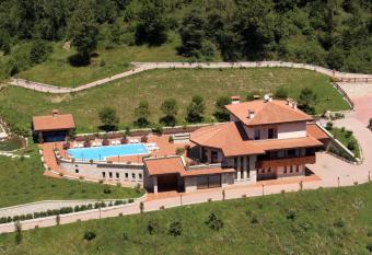 Resort Ninfea San Pellegrino Terme has Balcony rooms