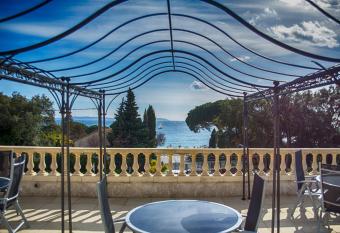 La R  sidence du Cap has Balcony rooms