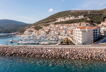 The Chedi Lu  tica Bay has Balcony rooms