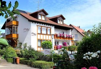 Hotel Garni Vitamari has Balcony rooms