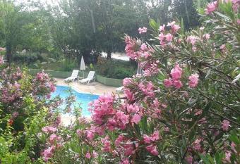 Fire Pansiyon has Balcony rooms