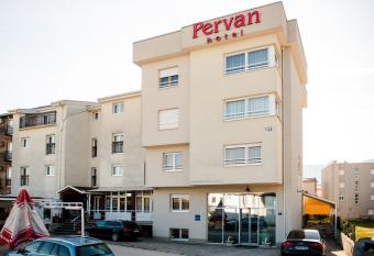 Hotel Pervan has Balcony rooms