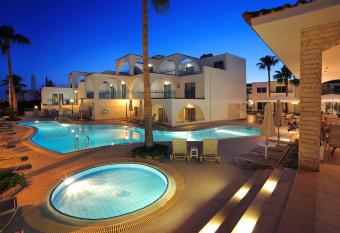 Petrosana Hotel Apartments has Balcony rooms