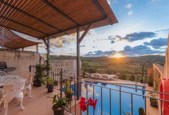 Ghajn Damma allows 18 year olds to book a room