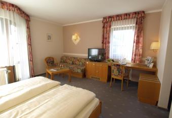 Hotel Landhaus Silbertanne has Balcony rooms