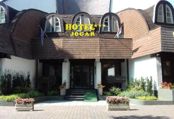 Hotel Jogar has Balcony rooms