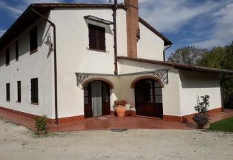 Camere Montalbano has Balcony rooms