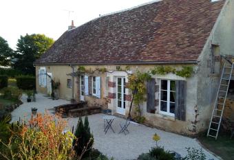 La Treille allows 18 year olds to book a room