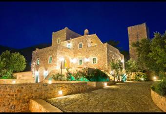 Pandora has Balcony rooms