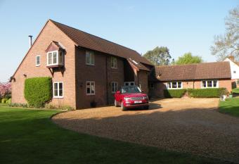 Woodfield Self-Catering apartment allows 18 year olds to book a room