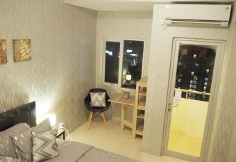 Apartemen Paviliun Permata 2 has Balcony rooms