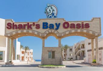 Sharks Bay Oasis has Smoking/Balcony rooms