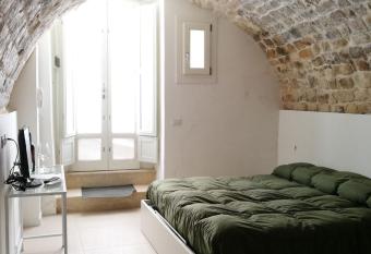 Specula Domus - Ibla has Balcony rooms