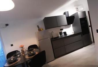 Braccia has Balcony rooms