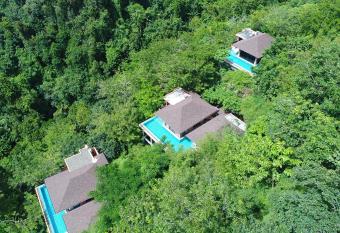 Korsiri Pool Villas has Balcony rooms