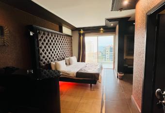 Dolls Hotel By Eurostars - Adults only allows 18 year olds to book a room