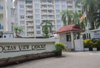 RADJA OceanView Resort has Balcony rooms