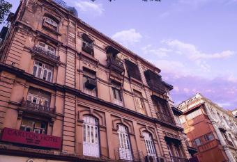 Carlton Hotel Mumbai - Behind Taj Mahal Palace Colaba Mumbai has Balcony rooms