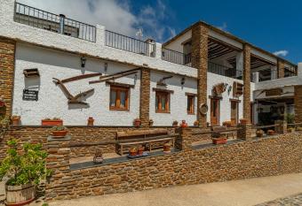La Fragua II has Balcony rooms