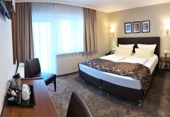 Hotel Regina has Balcony rooms