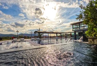 Villa Marine Hotel has Balcony rooms