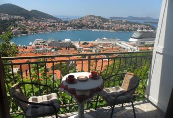 Pansion Panorama Dubrovnik allows 18 year olds to book a room