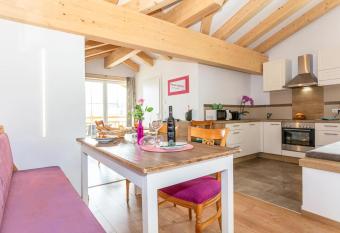 Haus Garten An der Sonne has Balcony rooms