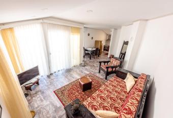 Apartment Prince has Balcony rooms