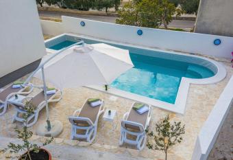 Apartman Tea has Balcony rooms