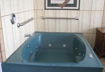 Rodeway Inn has Smoking rooms