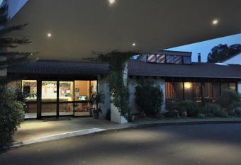 All Seasons Motel Armidale allows 18 year olds to book a room