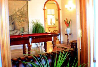 Classique Bed & Breakfast allows 18 year olds to book a room