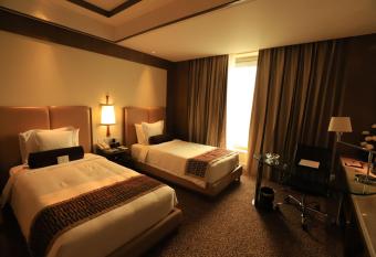 Crowne Plaza New Delhi Okhla, an IHG Hotel has Smoking rooms