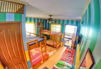 Tagaytay Bloom Breeze Cruz Apartelle has Balcony rooms